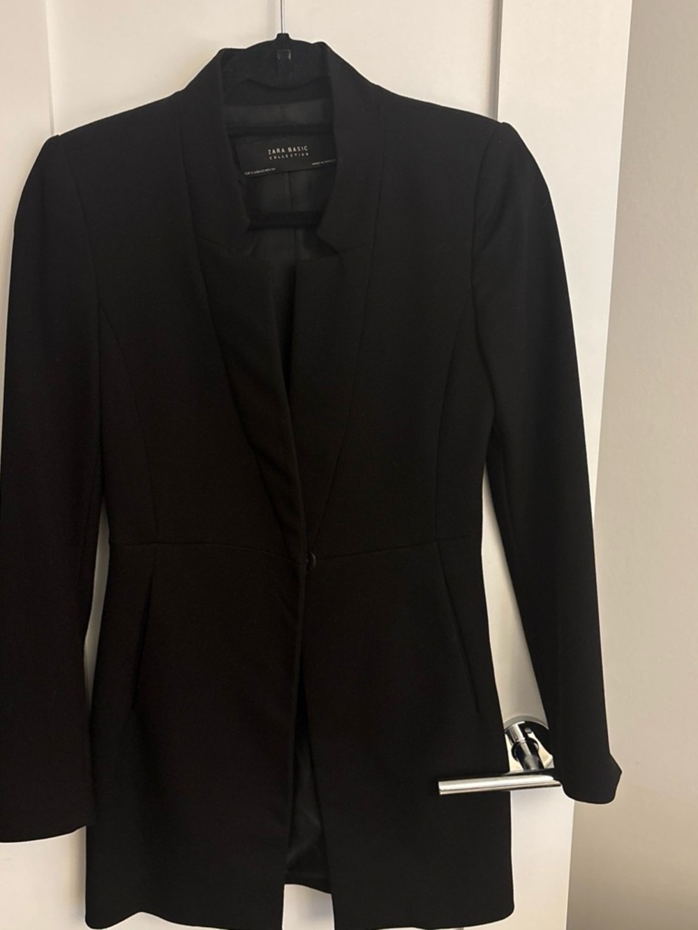 Zara Black Single-Button Tailored Blazer